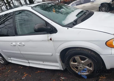 2005 Dodge Grand Caravan Sxt z USA, uszkodzony, nr VIN 2D4GP44L85R596402